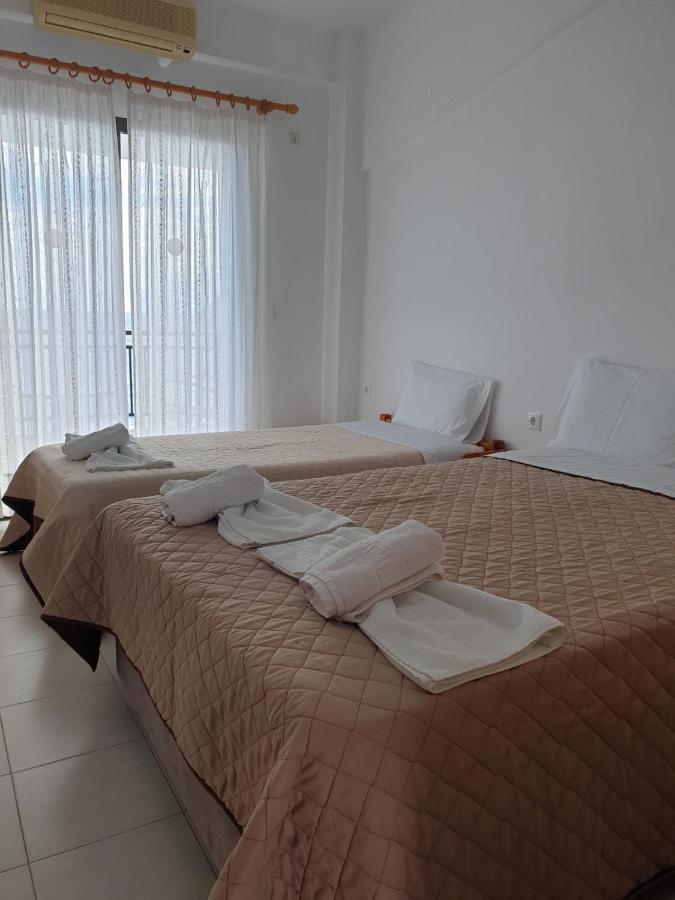 Pansion Alexandros By The Sea Aparthotel Nea Skioni Exterior photo