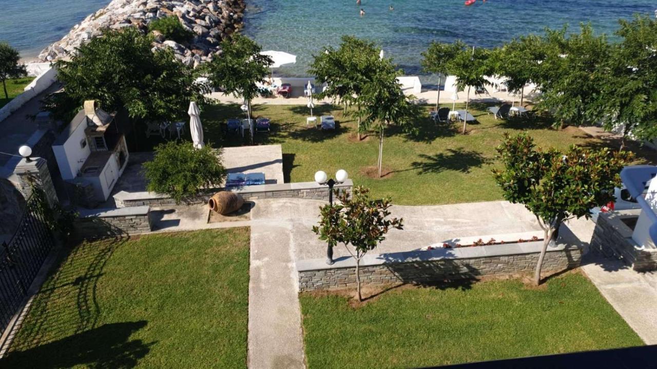 Pansion Alexandros By The Sea Aparthotel Nea Skioni Exterior photo